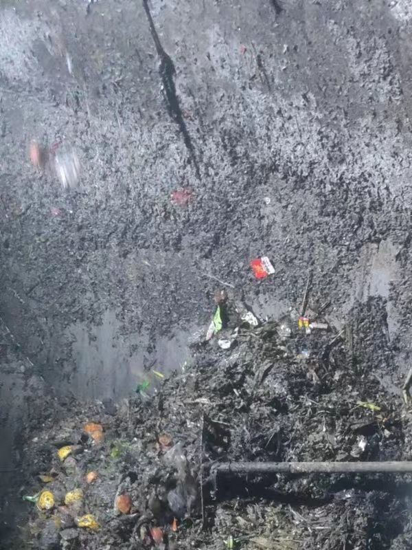 金口河污水池清理